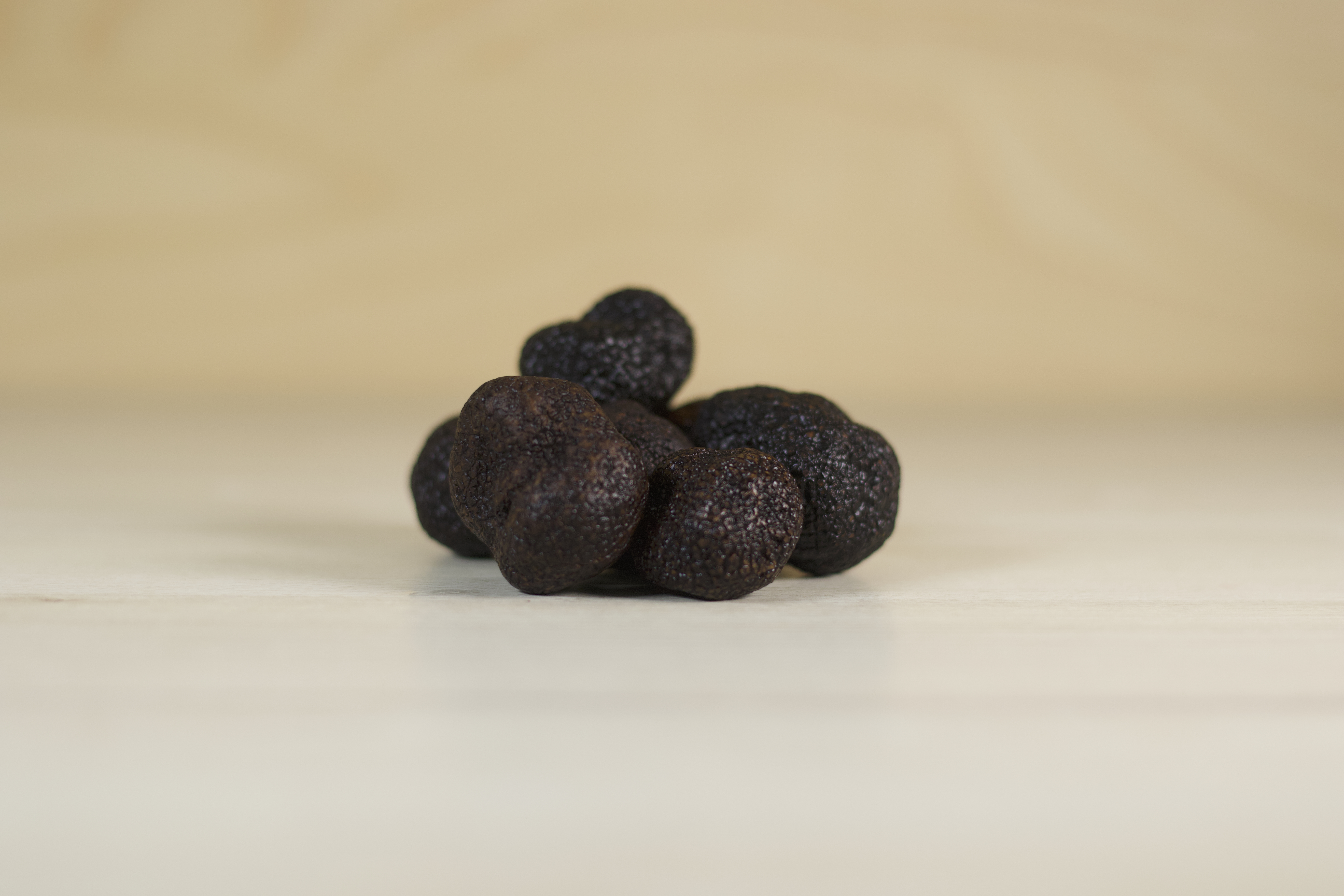 国内外の人気 中国雲南省産(天然野生) 黒トリュフ 2～3cm｜Truffle 100g 野菜